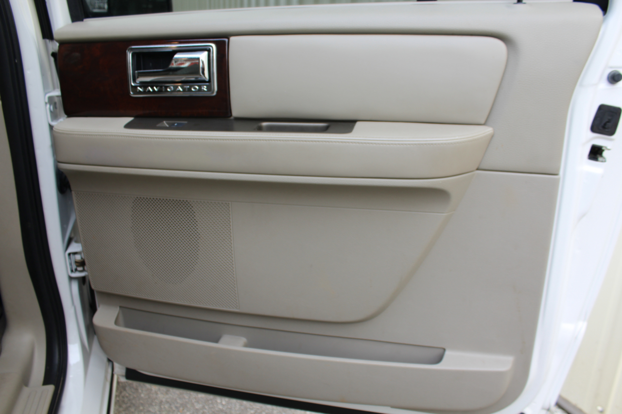 Lincoln Navigator L 2WD 2014