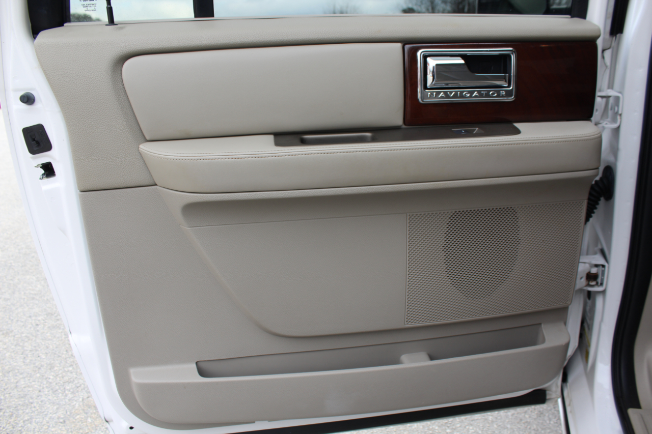 Lincoln Navigator L 2WD 2014