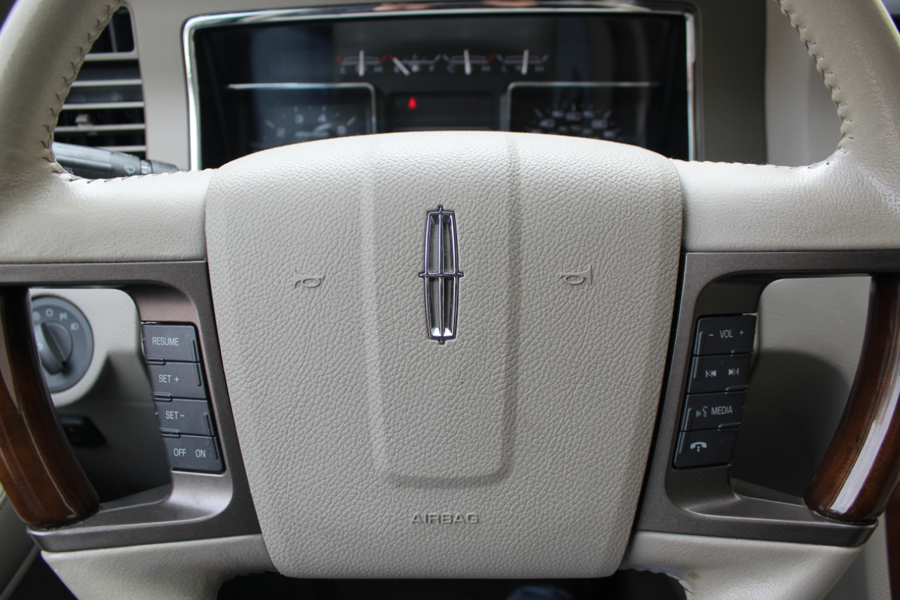 Lincoln Navigator L 2WD 2014