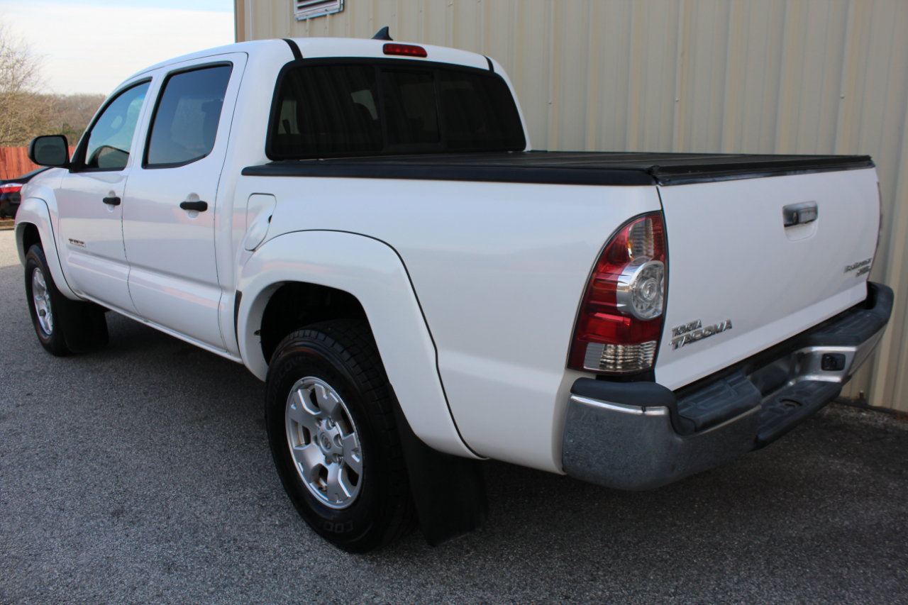 Toyota Tacoma PreRunner Double Cab I4 4AT 2WD 2015