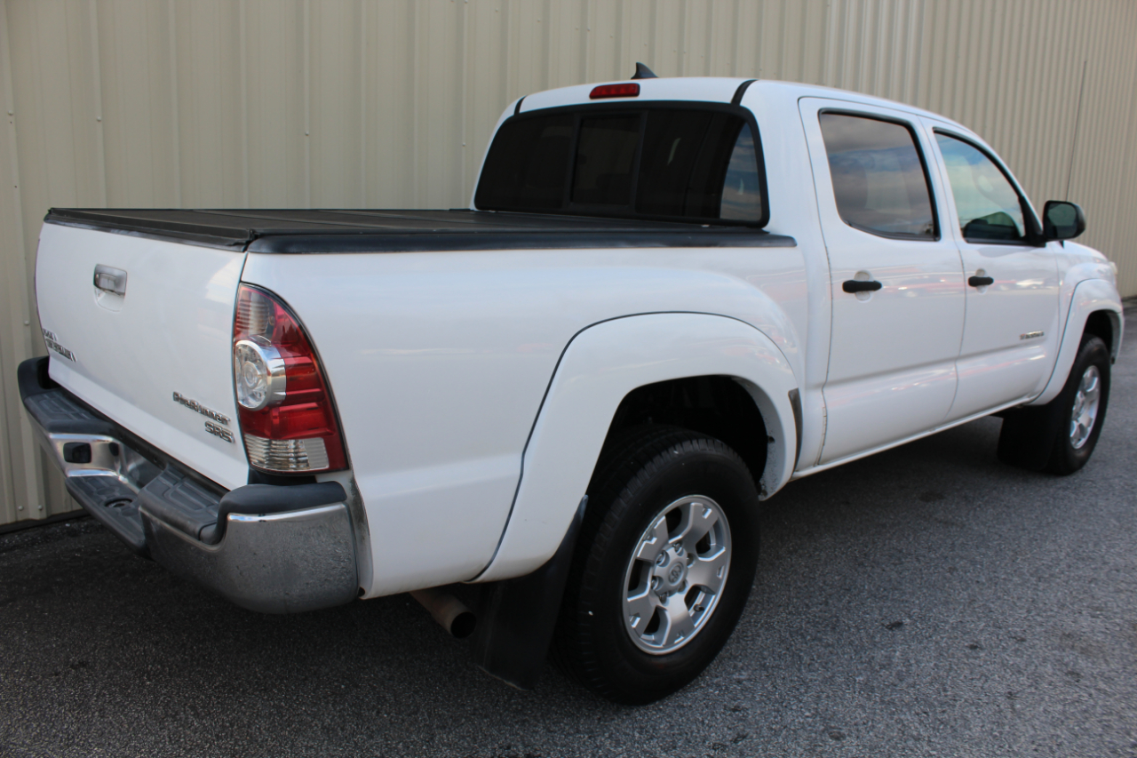 Toyota Tacoma PreRunner Double Cab I4 4AT 2WD 2015