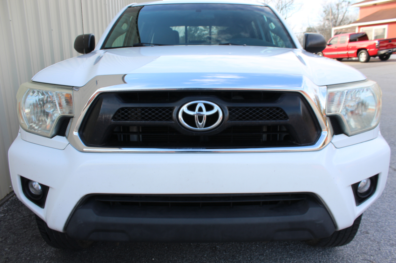 Toyota Tacoma PreRunner Double Cab I4 4AT 2WD 2015