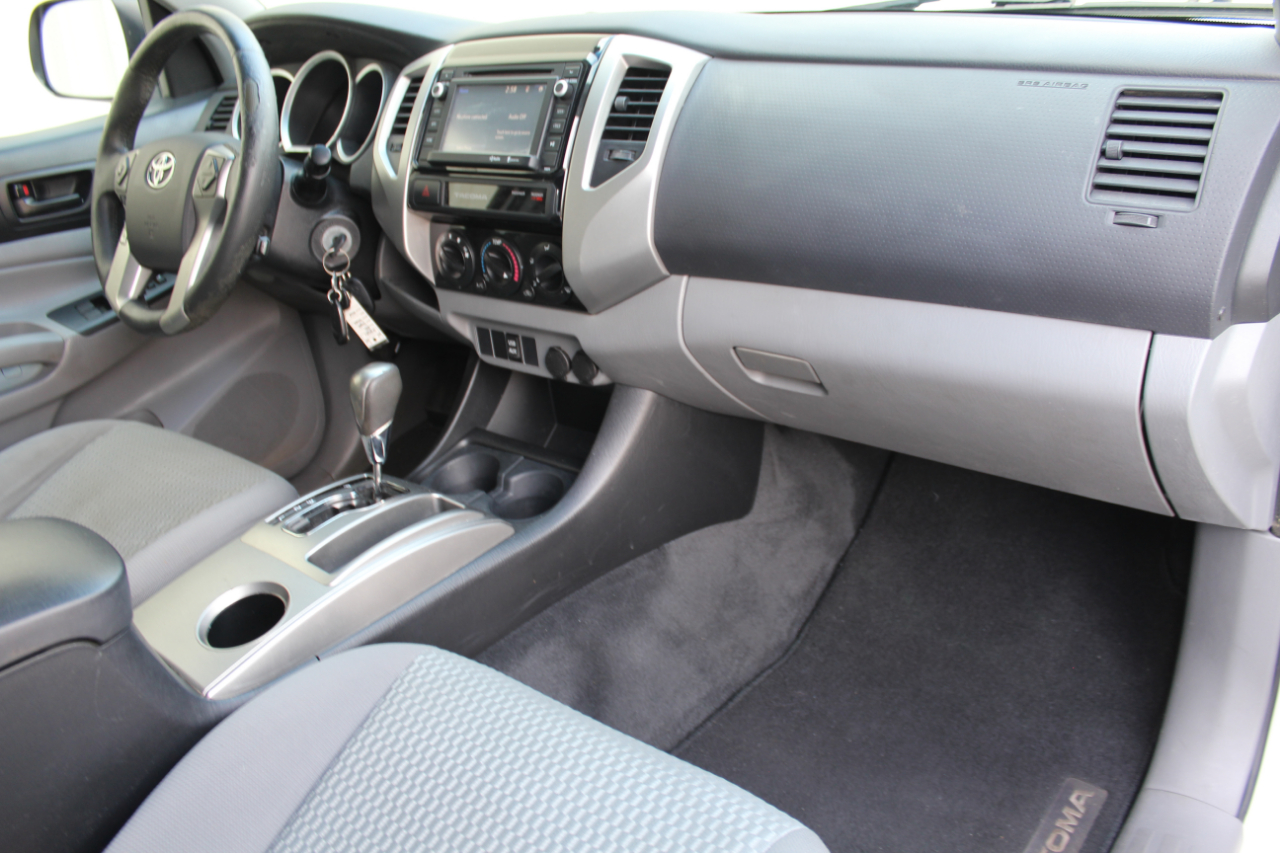 Toyota Tacoma PreRunner Double Cab I4 4AT 2WD 2015