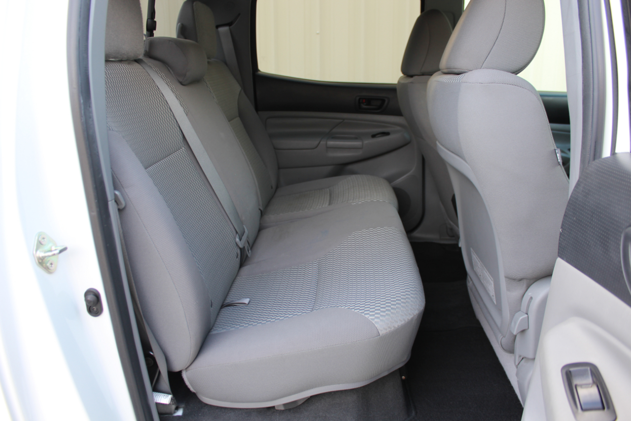 Toyota Tacoma PreRunner Double Cab I4 4AT 2WD 2015