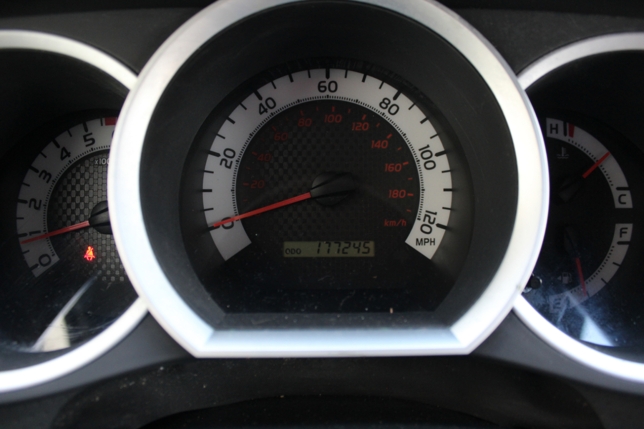 Toyota Tacoma PreRunner Double Cab I4 4AT 2WD 2015