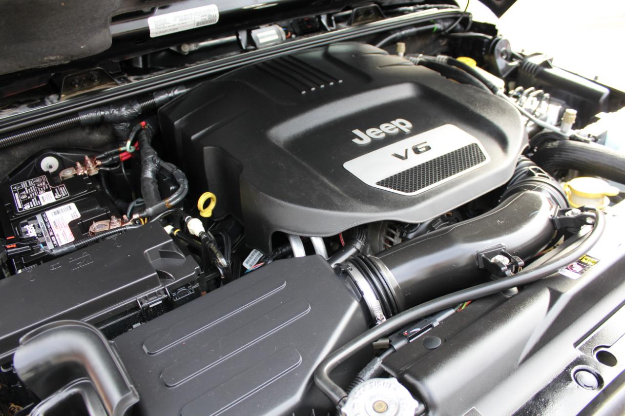 Jeep Wrangler Unlimited Sahara 4WD 2016