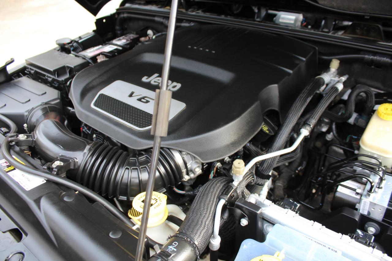 Jeep Wrangler Unlimited Sahara 4WD 2016