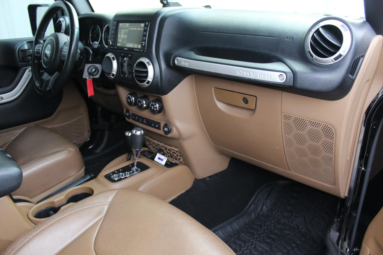 Jeep Wrangler Unlimited Sahara 4WD 2016