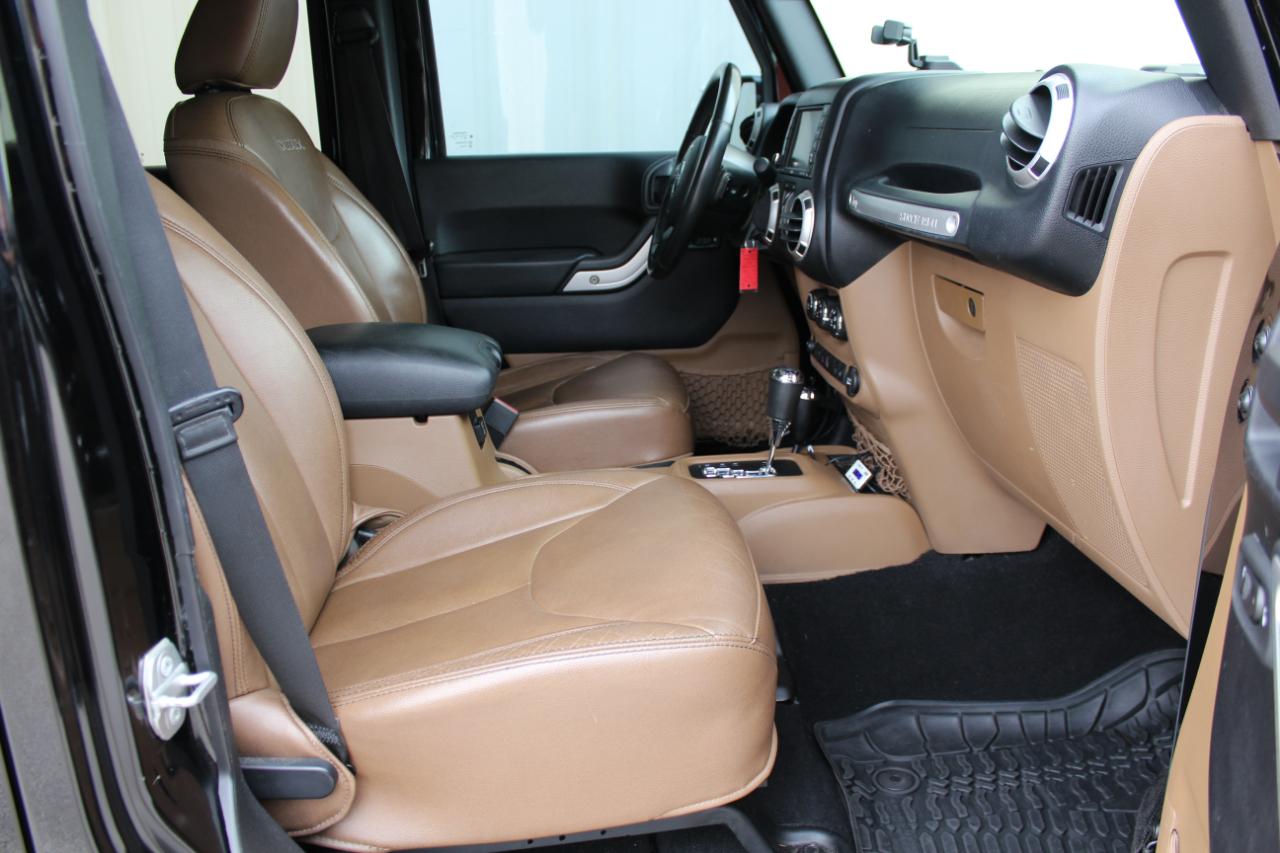 Jeep Wrangler Unlimited Sahara 4WD 2016