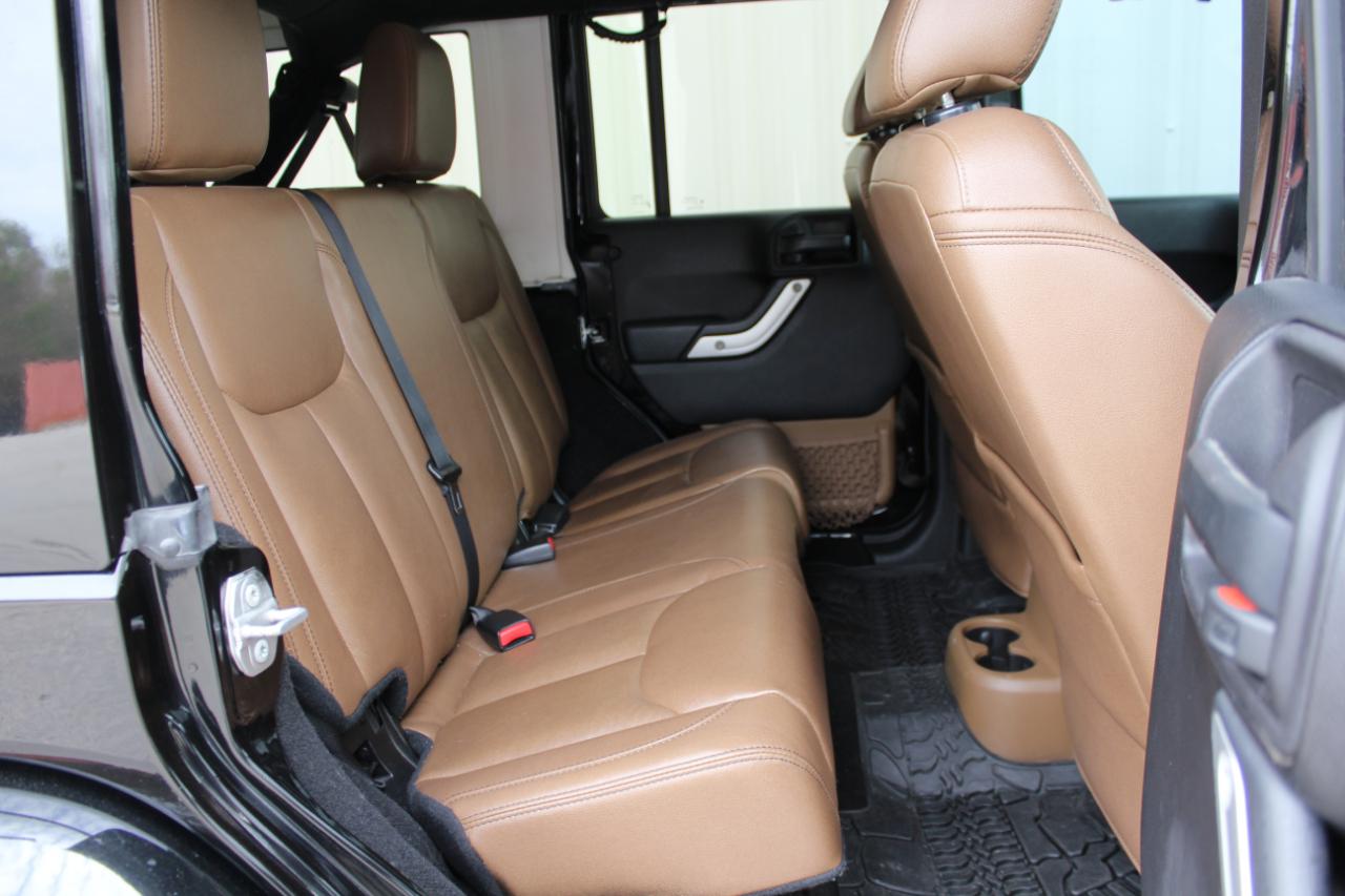 Jeep Wrangler Unlimited Sahara 4WD 2016