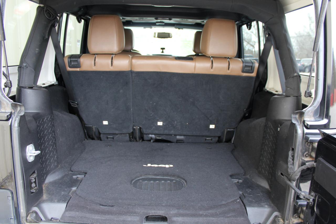 Jeep Wrangler Unlimited Sahara 4WD 2016