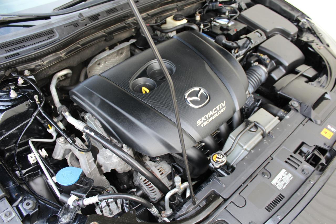 Mazda MAZDA3 i SE MT 5-Door 2016