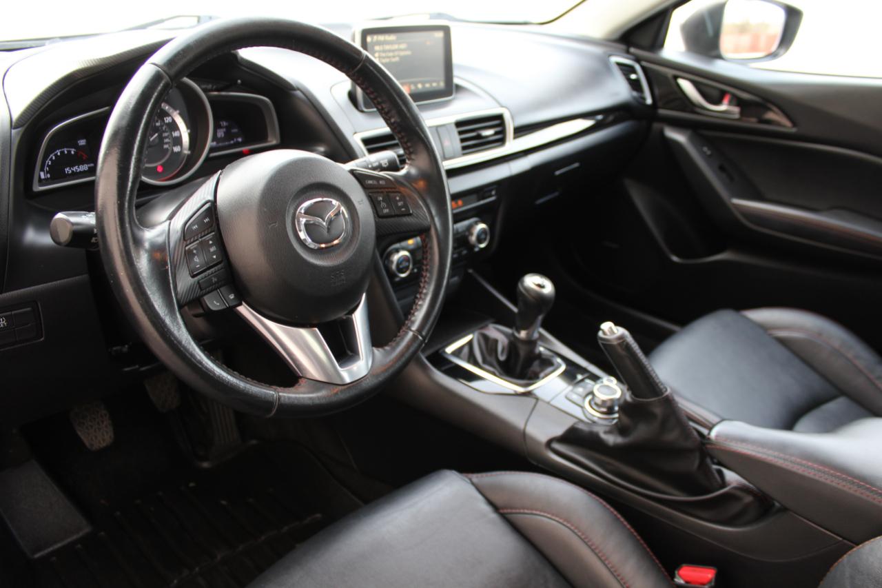 Mazda MAZDA3 i SE MT 5-Door 2016