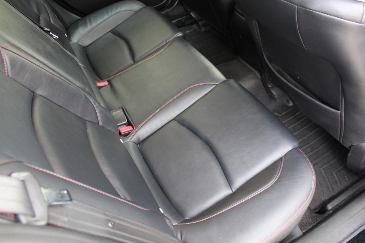 Mazda MAZDA3 i SE MT 5-Door 2016