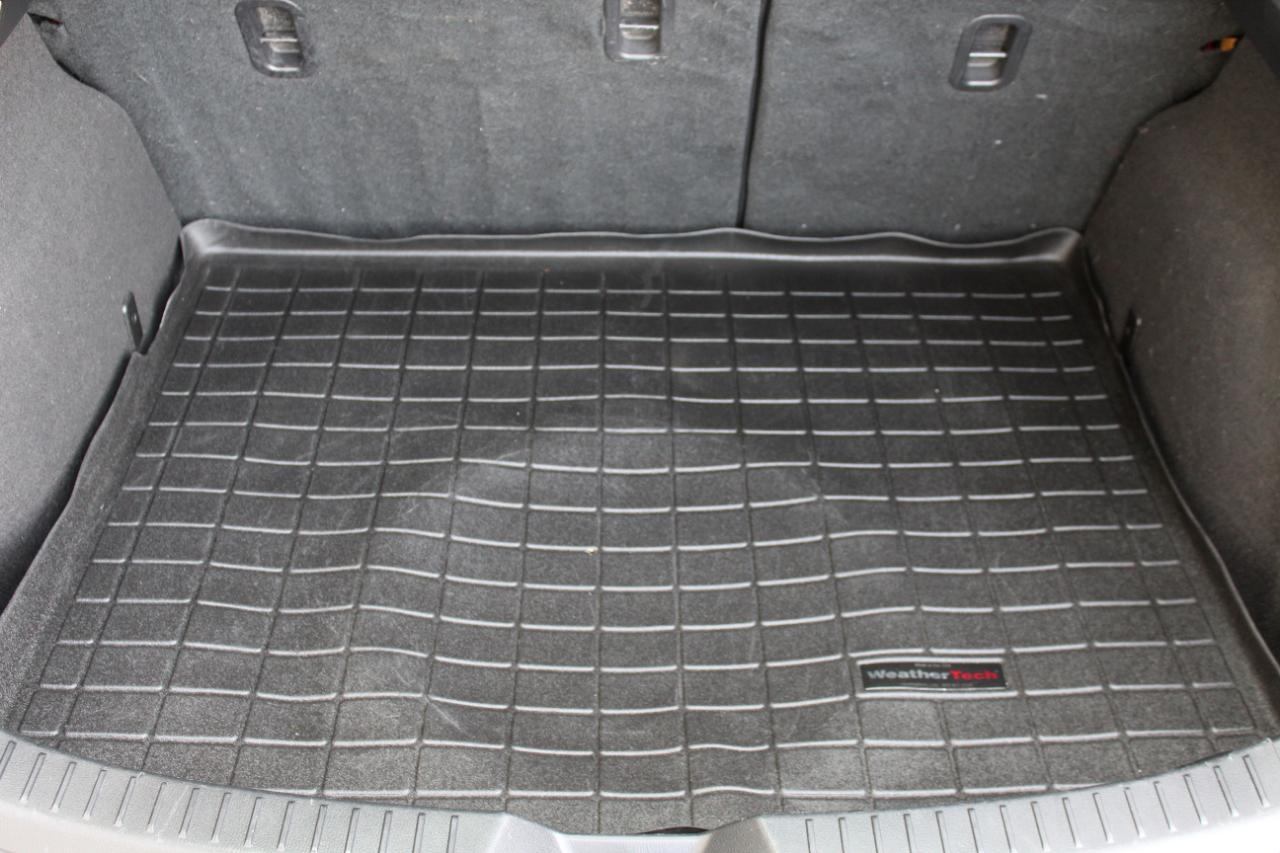 Mazda MAZDA3 i SE MT 5-Door 2016