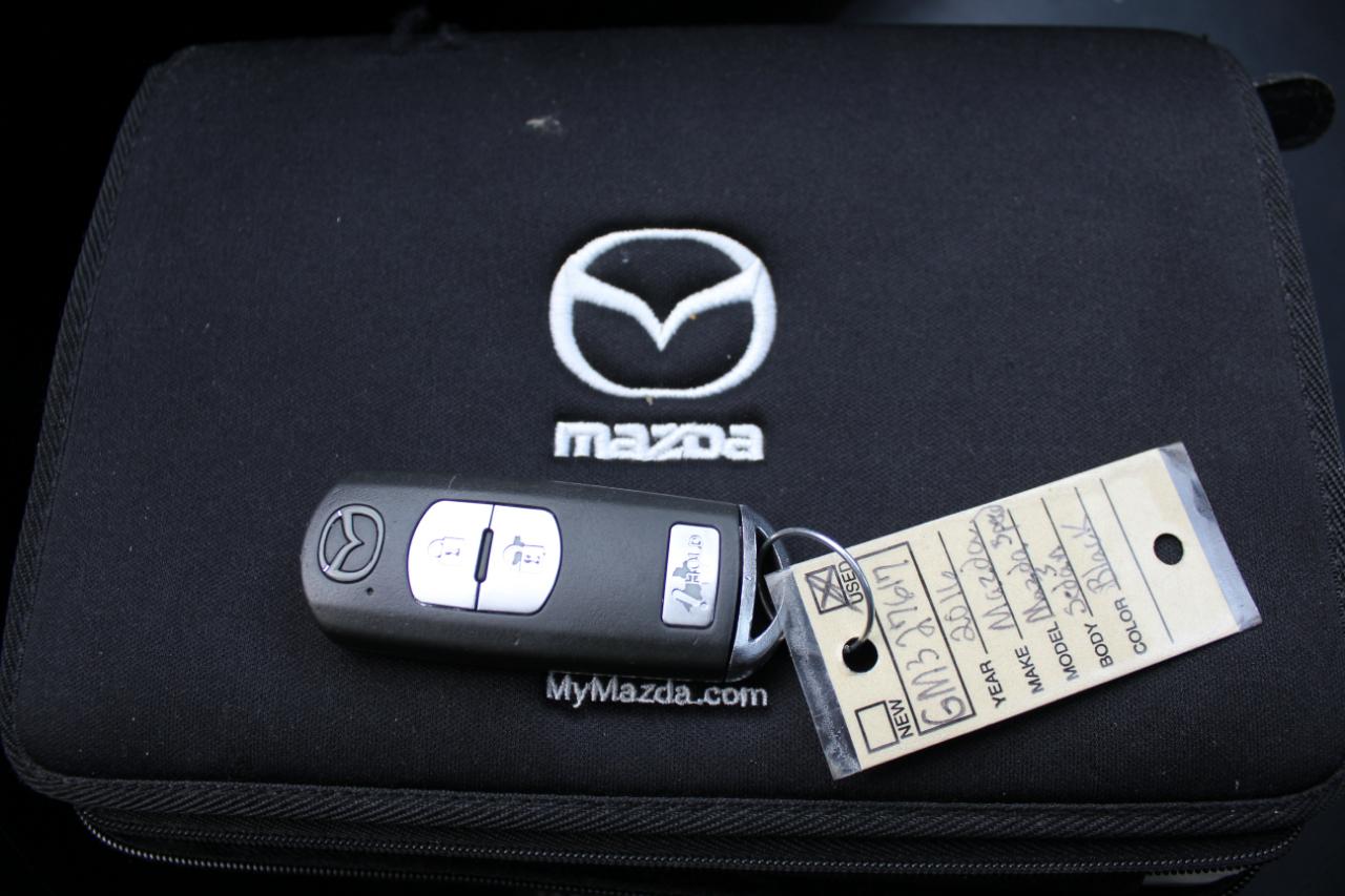 Mazda MAZDA3 i SE MT 5-Door 2016