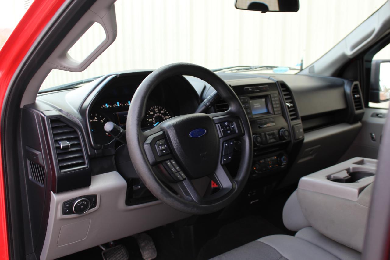 Ford F-150 XL SuperCrew 5.5-ft. Bed 4WD 2015