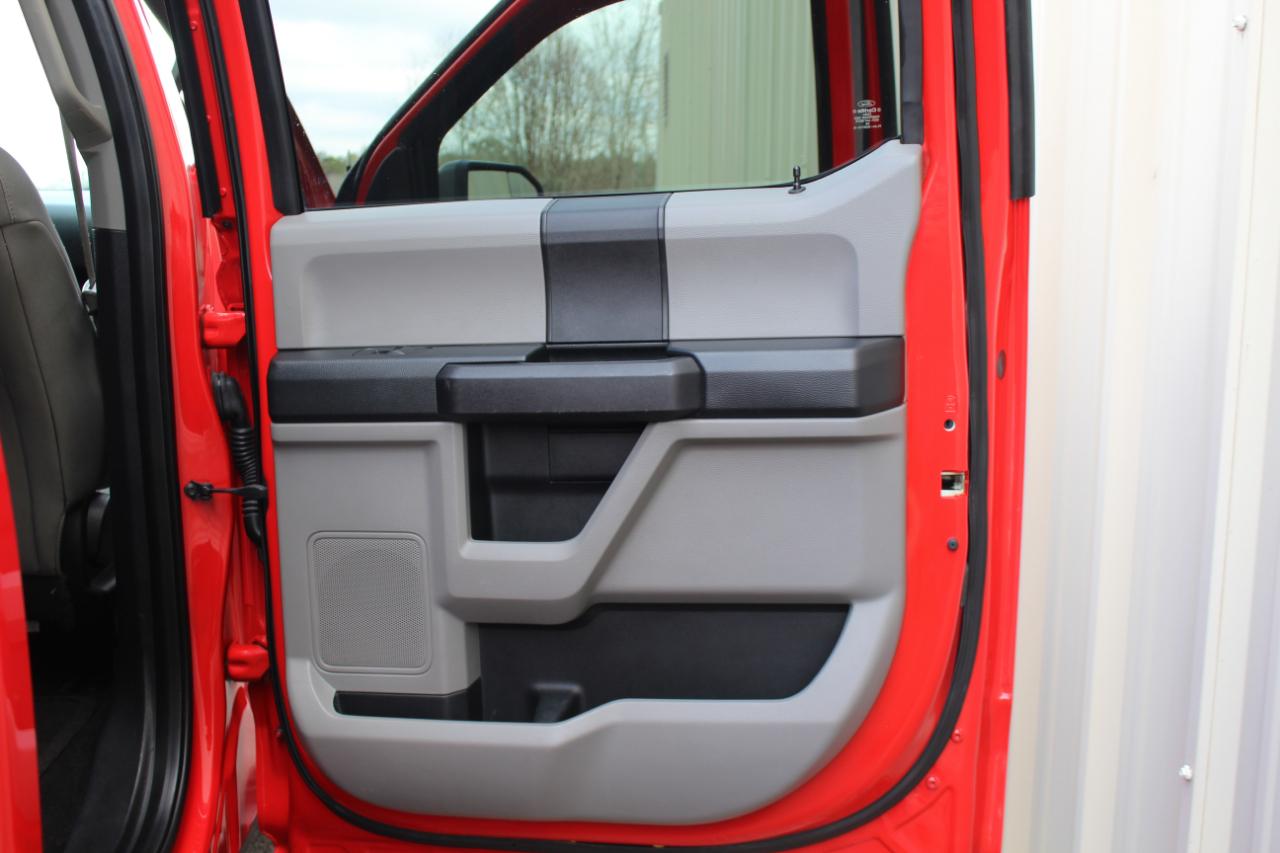 Ford F-150 XL SuperCrew 5.5-ft. Bed 4WD 2015