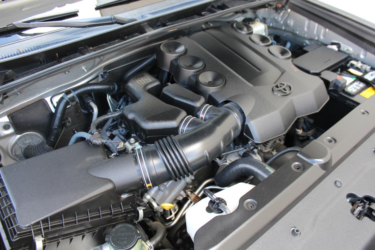 Toyota 4Runner Limited 2WD V6 2011