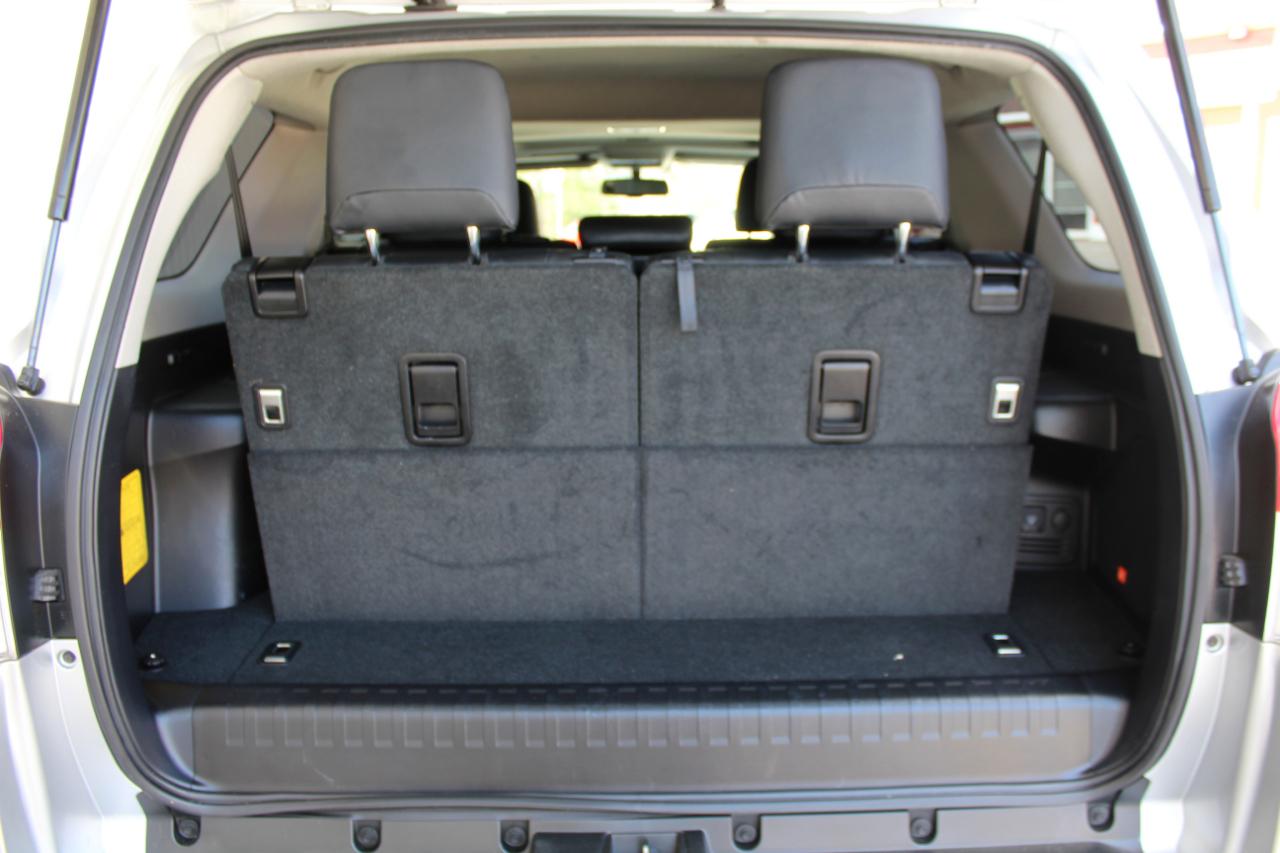 Toyota 4Runner Limited 2WD V6 2011