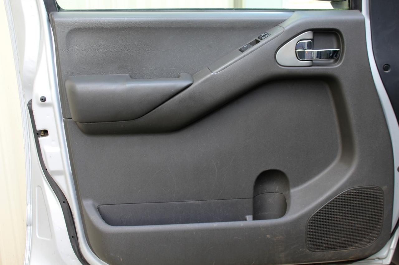 Nissan Frontier SV V6 King Cab 4WD 2012