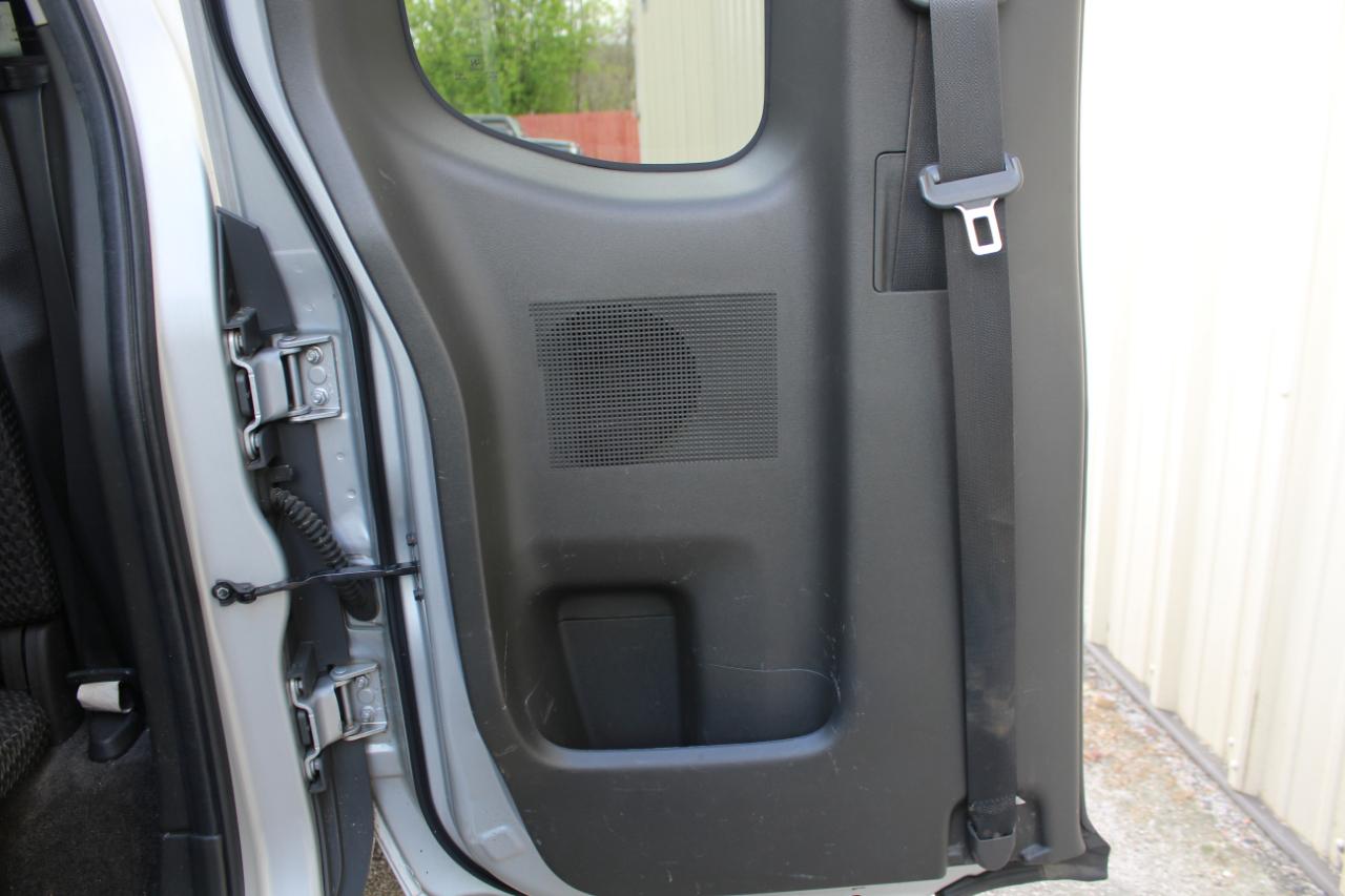 Nissan Frontier SV V6 King Cab 4WD 2012