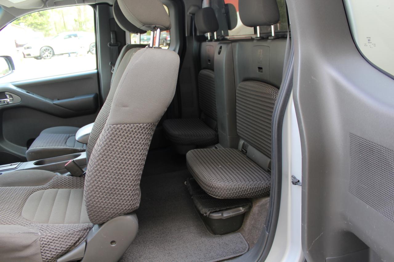 Nissan Frontier SV V6 King Cab 4WD 2012