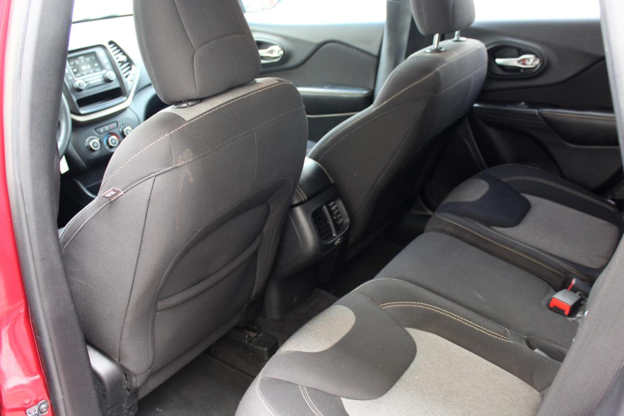 Jeep Cherokee Sport FWD 2016