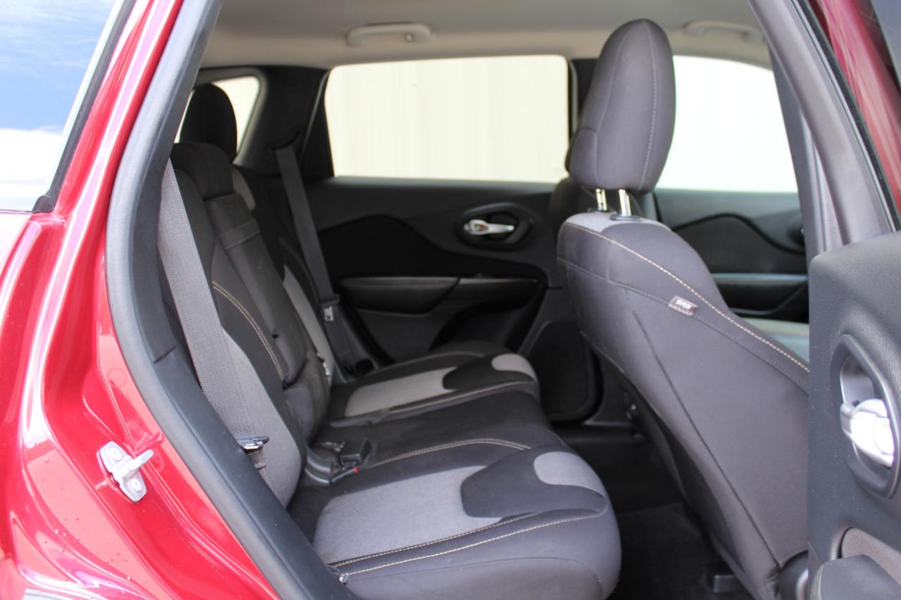 Jeep Cherokee Sport FWD 2016