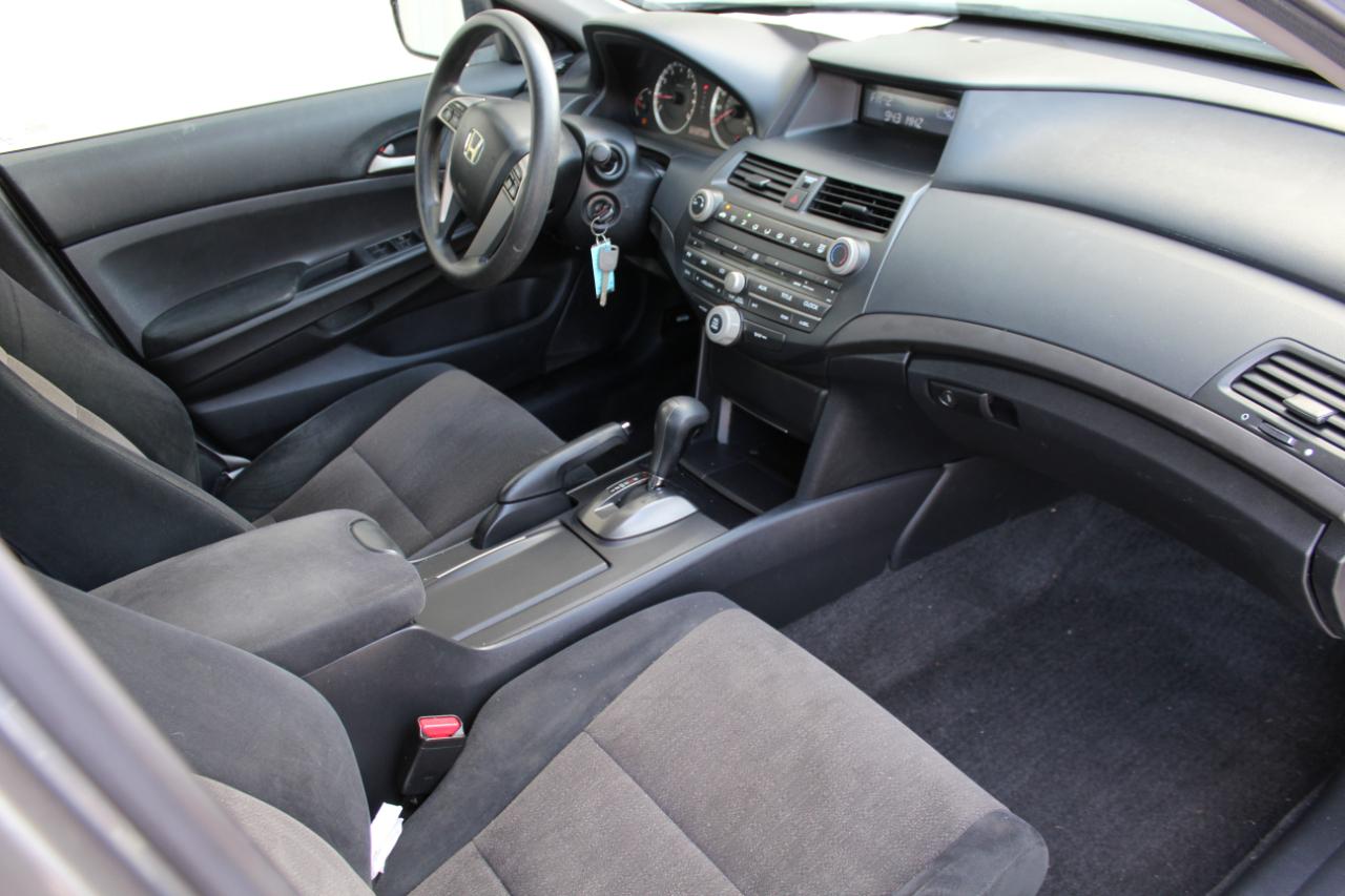 Honda Accord LX sedan AT 2008