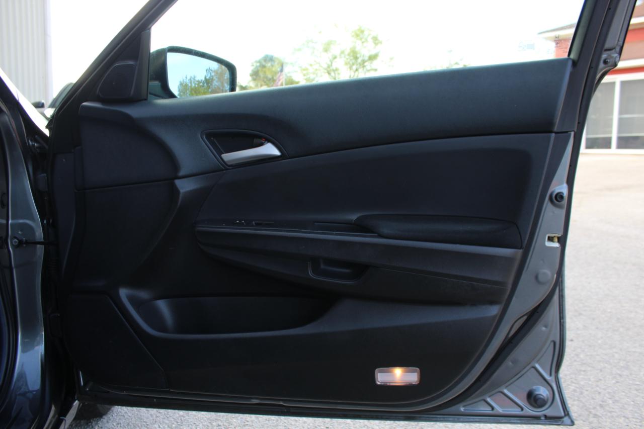 Honda Accord LX sedan AT 2008