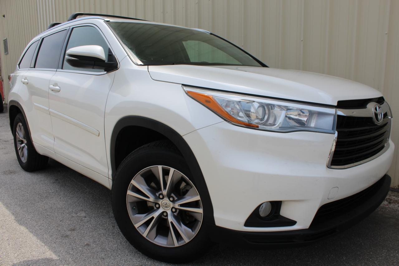 Toyota Highlander XLE FWD V6 2015