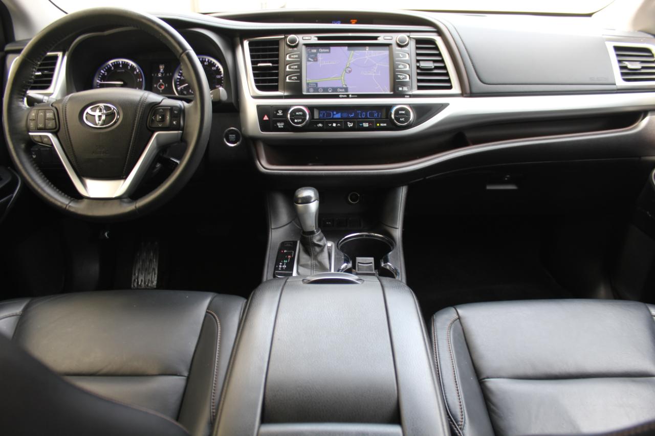 Toyota Highlander XLE FWD V6 2015