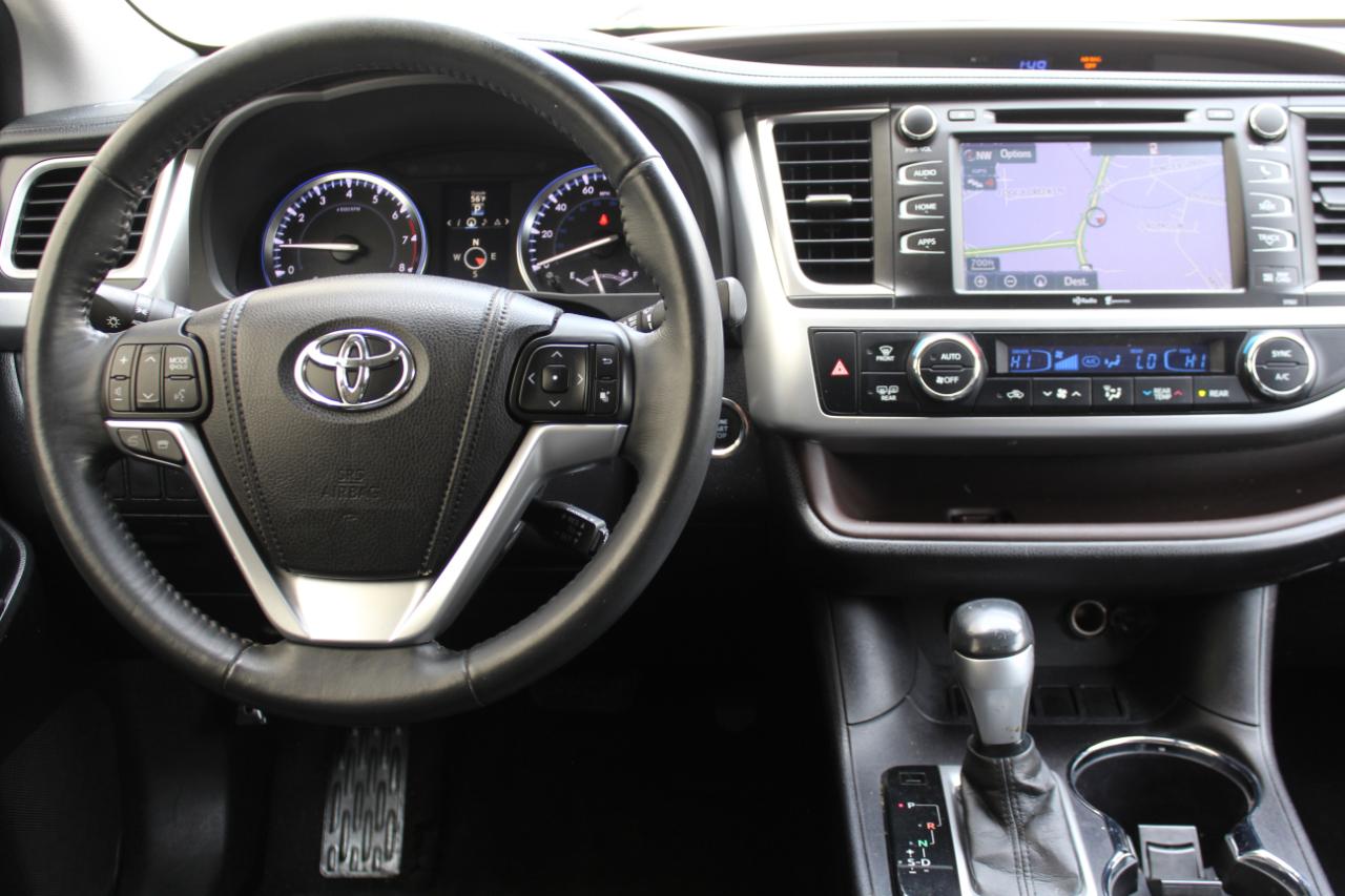 Toyota Highlander XLE FWD V6 2015