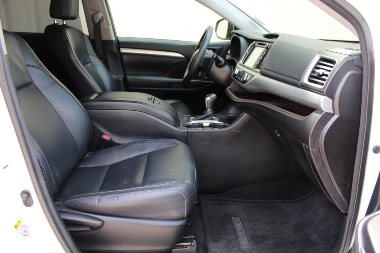 Toyota Highlander XLE FWD V6 2015