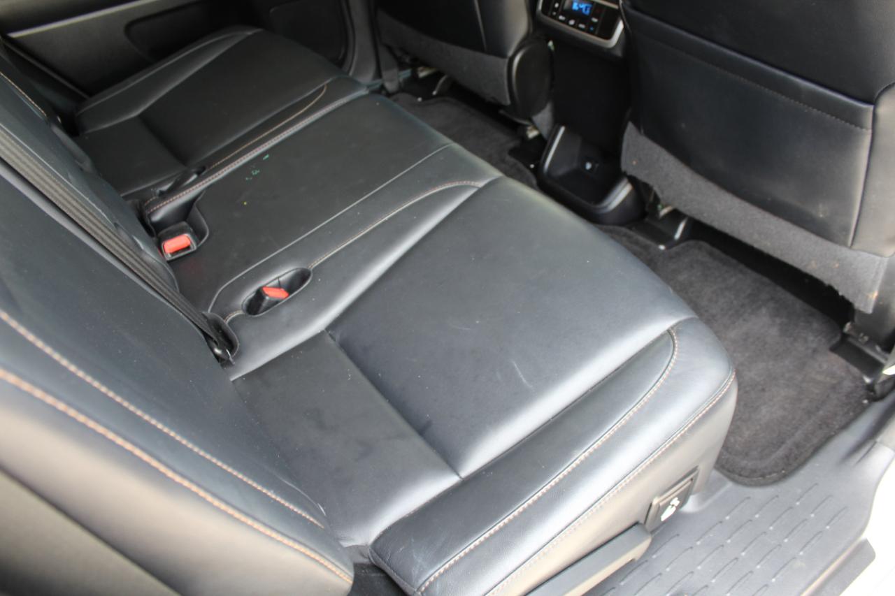 Toyota Highlander XLE FWD V6 2015