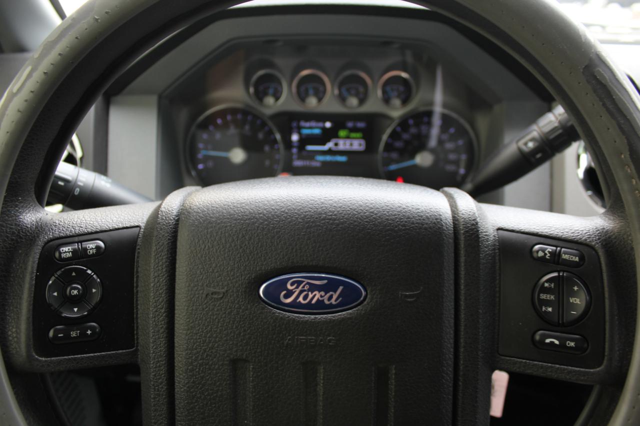 Ford F-250 SD XLT Crew Cab 4WD 2015