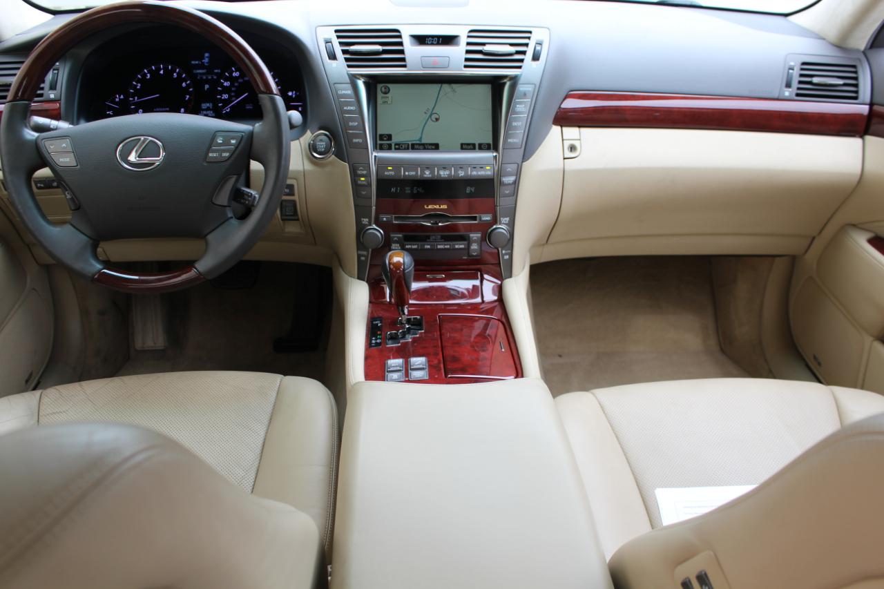 Lexus LS 460 L Luxury Sedan 2008