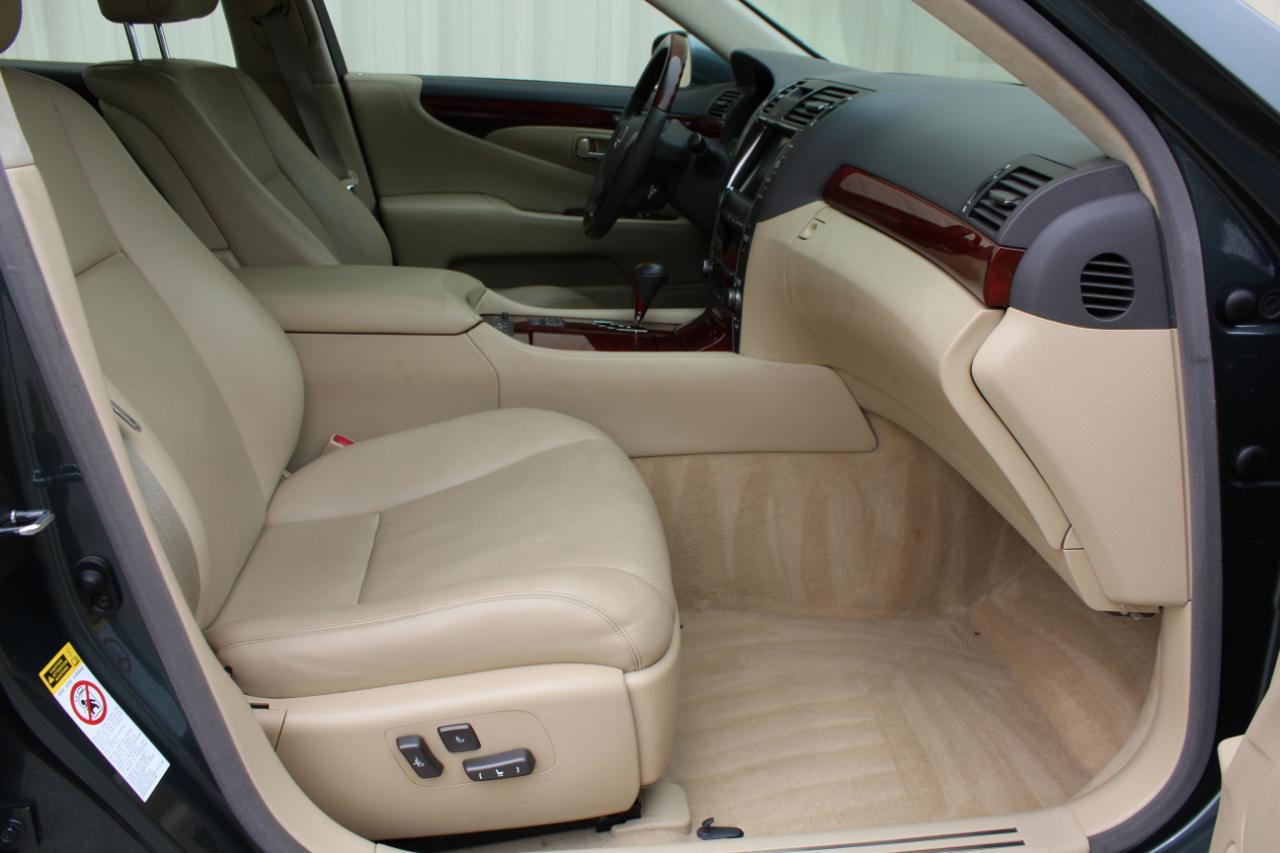 Lexus LS 460 L Luxury Sedan 2008