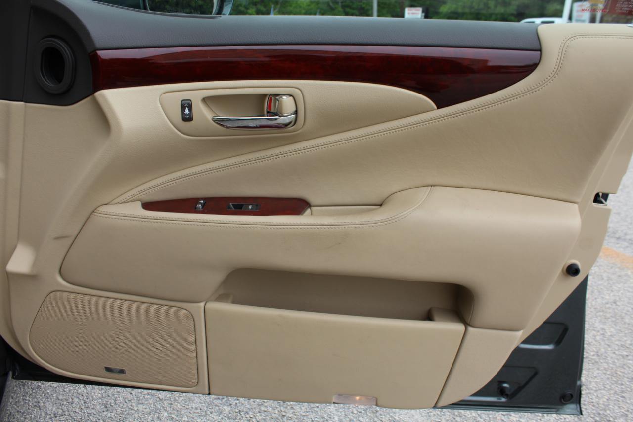 Lexus LS 460 L Luxury Sedan 2008