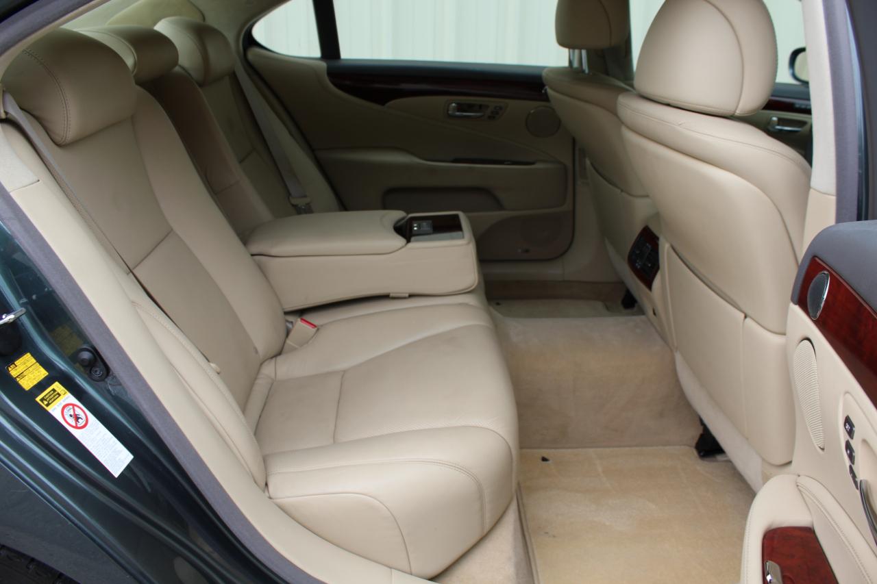 Lexus LS 460 L Luxury Sedan 2008