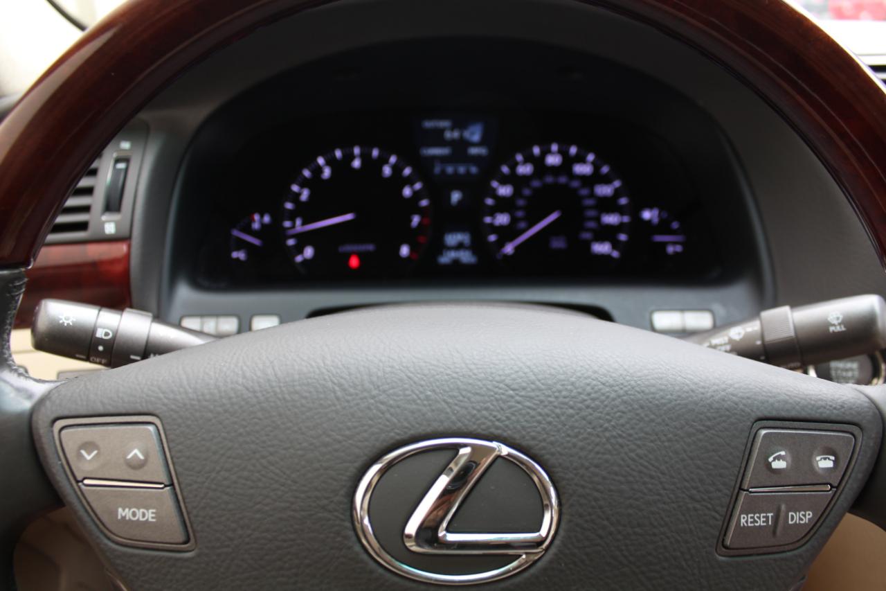 Lexus LS 460 L Luxury Sedan 2008
