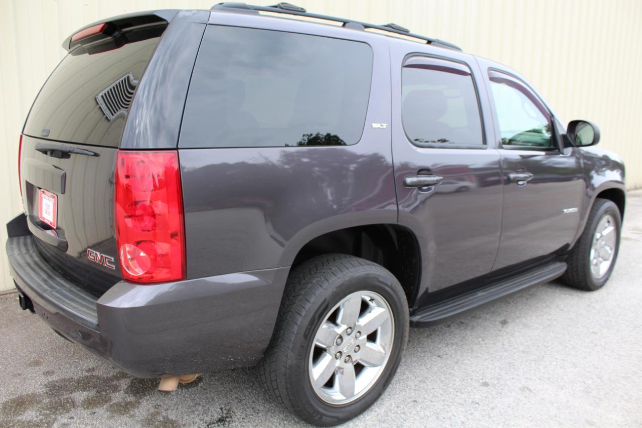 GMC Yukon SLT1 2WD 2011