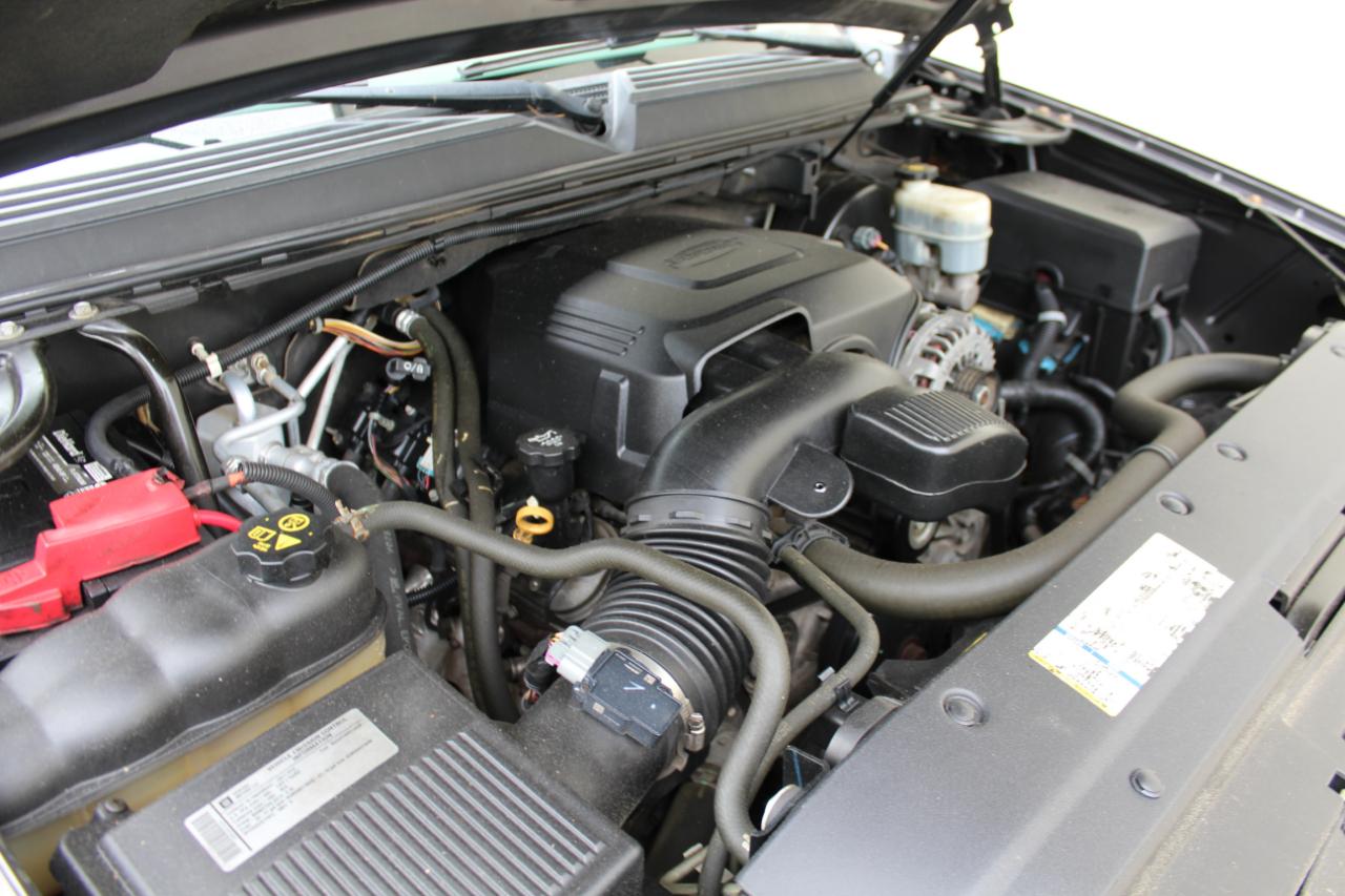 GMC Yukon SLT1 2WD 2011