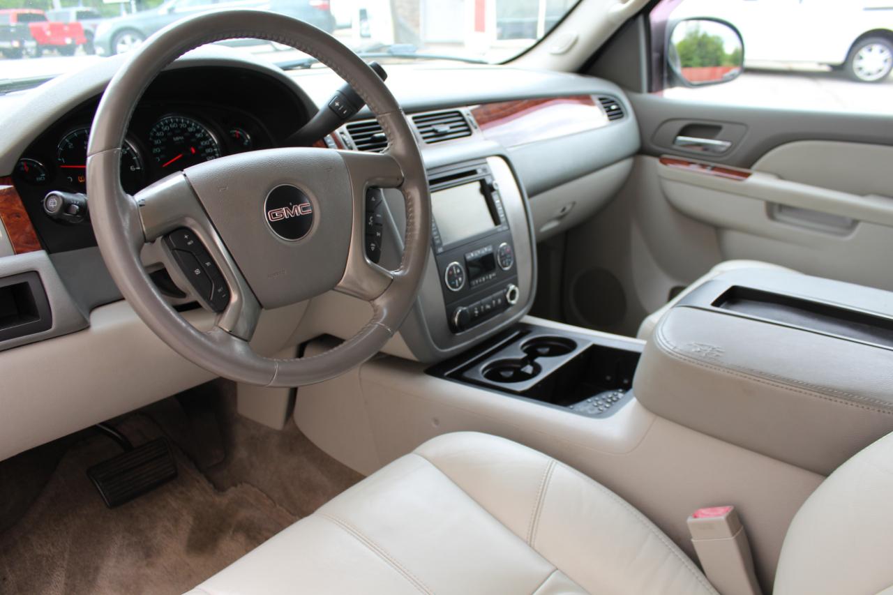 GMC Yukon SLT1 2WD 2011