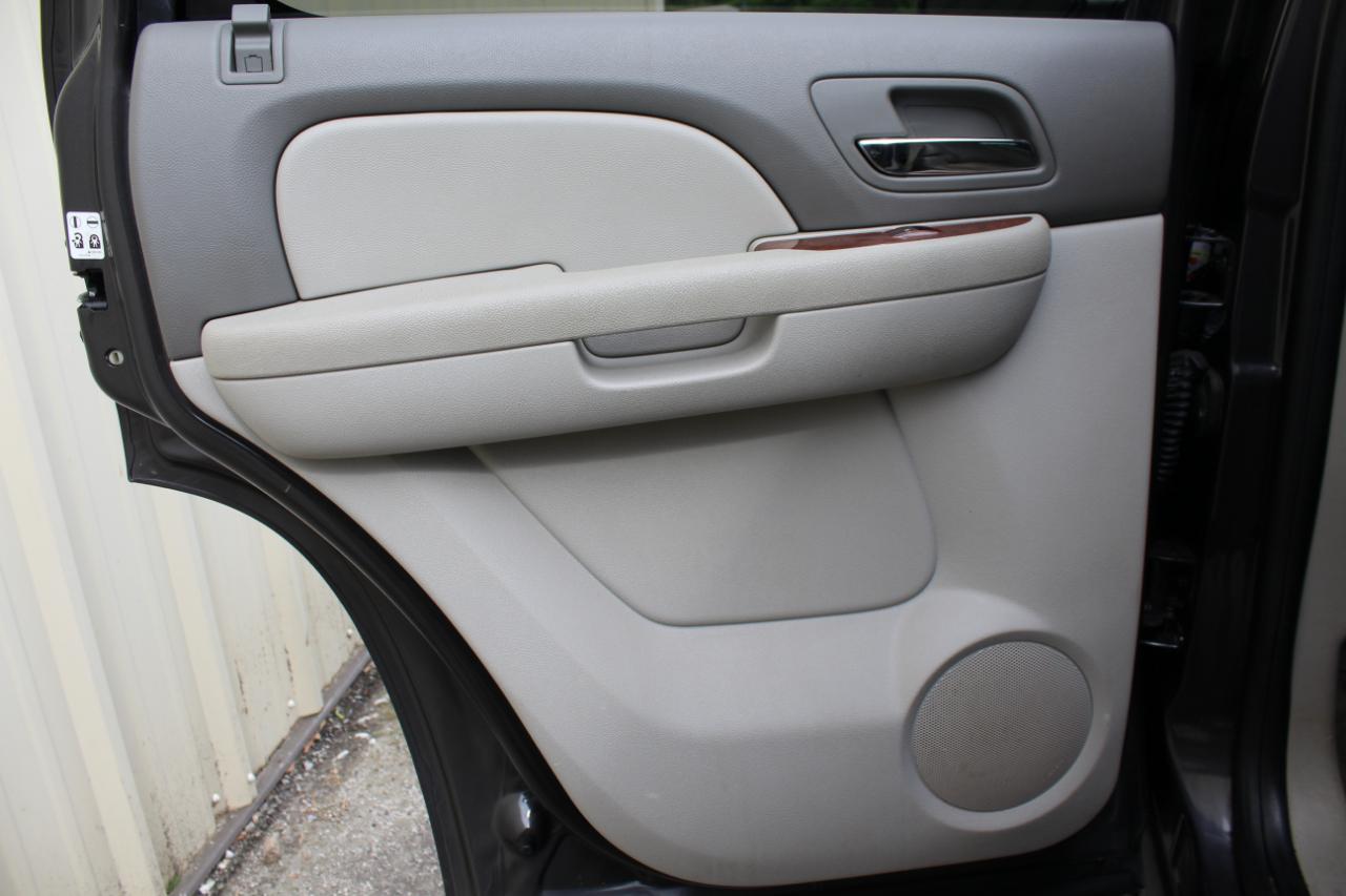 GMC Yukon SLT1 2WD 2011