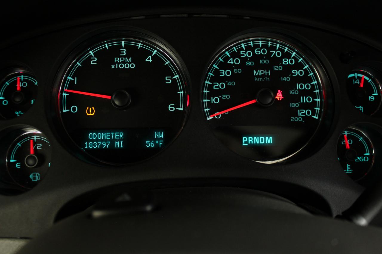 GMC Yukon SLT1 2WD 2011