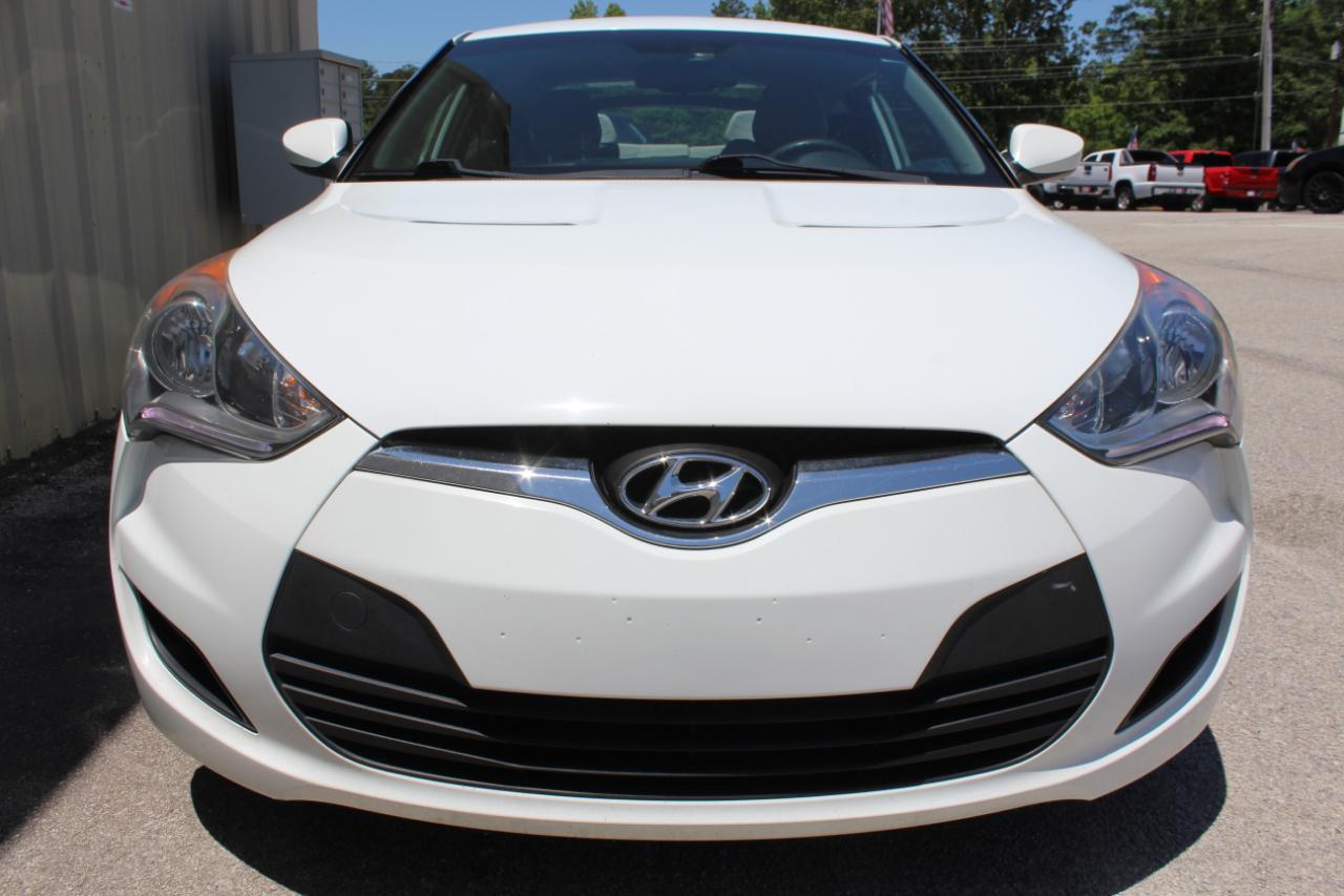 Hyundai Veloster Base 2013