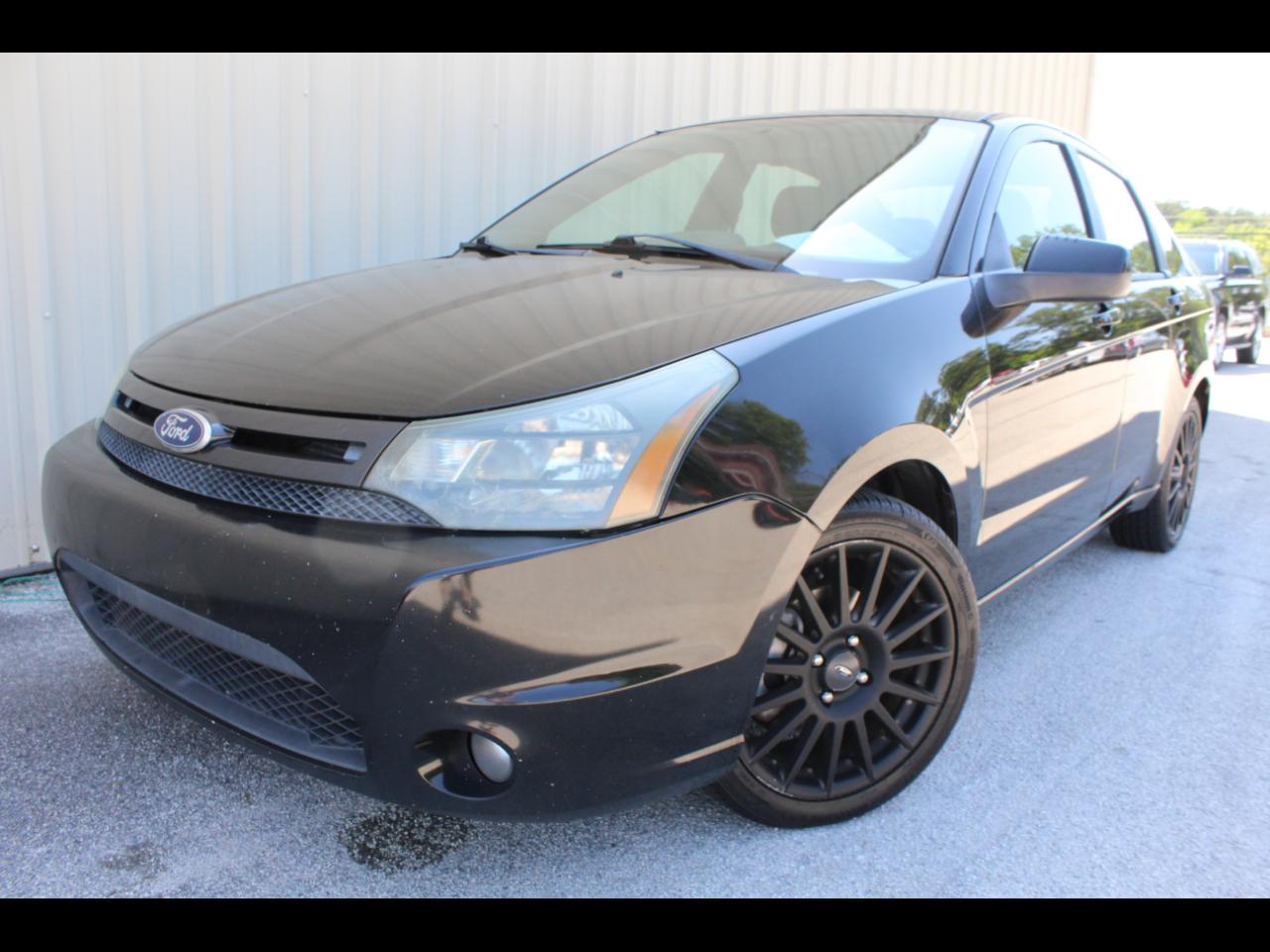 Ford Focus SES Sedan 2010