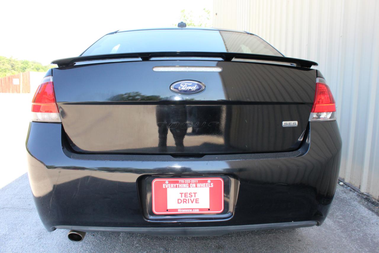 Ford Focus SES Sedan 2010